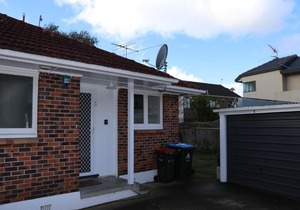 Epsom Sunshine Holiday House