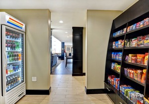 Equipped Queen Studio | Free Breakfast, Business Center + Fitness Center Access