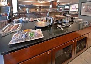 Equipped Suite Near CHA | Indoor Pool + Gym Access