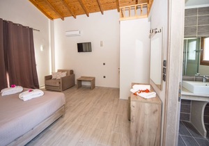 Erikousa Palace Double Suite 17
