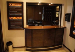 Moon Hostel Bio