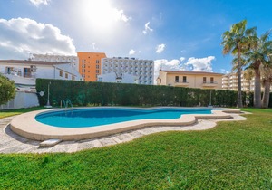 Es Mallorqui - Two Bedroom Apartment, Sleeps 3