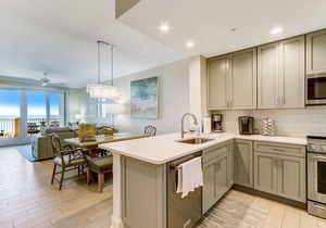 Escape to Paradise Oceanfront, Beach Access, Pool