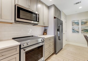 Escape to Paradise Oceanfront, Beach Access, Pool