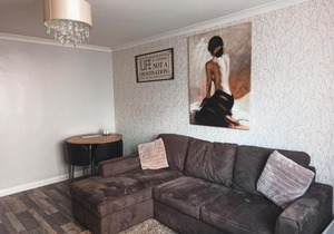 Esplanade Court Apartment with communal seasonal heated pool