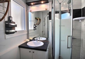 EUGENIE42 : Studio for 4 people near the beach and shops. private parking