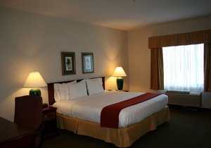 Evergreen Inn and Suites