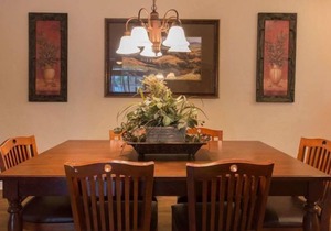 Everything You Need For The Perfect Vacation! Free Parking, Pets Allowed, Pool