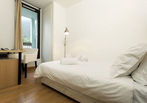 Excellent value for money, Balme 3b is a modern 2 bedroom apartment located in Chamonix Sud.