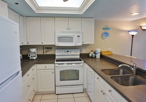 Exceptional view of the Gulf of Mexico and amazing sunsets. C1324C