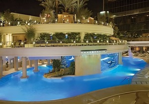 Exciting Entertainment Right On-site! 2 Pools, Shopping!