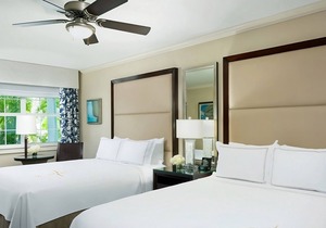 Exciting Tropical Vacation! Nightlife, Beach Access, Walk to Duval Street!