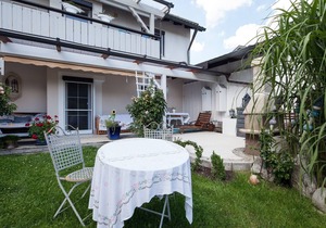 Exclusive apartment with garden and terrace on Lake Starnberg up to 4 people