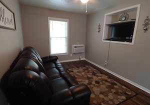 Executive Short-Term Rental 2-Bed 1-Bath Pets Allowed