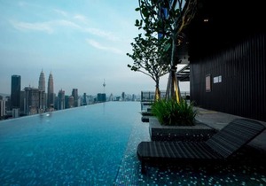 Executive Suite with Garden View 10