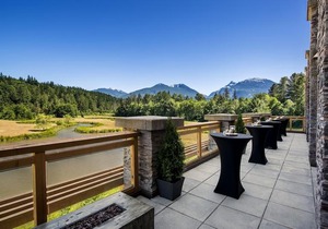 Executive Suites Hotel and Resort Squamish