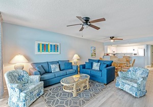 Experience a comfortable, laid-back lifestyle. | Laguna Keyes - 609
