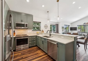 Experience mountain living in Breckenridge at 'Above it All'!
