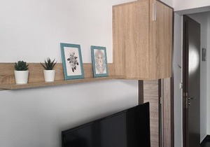 Explore Greece from Bright City Centre Apartment