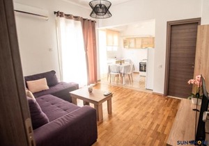 Explore Greece from Comfortable City Centre Apartment
