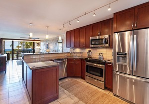 Exquisite Oceanfront Remodel ★ Top Floor, Corner Unit ★ Amazing Views!