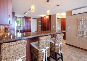 Exquisite Oceanfront Remodel ★ Top Floor, Corner Unit ★ Amazing Views!