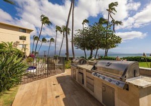 Exquisite Oceanfront Remodel ★ Top Floor, Corner Unit ★ Amazing Views!