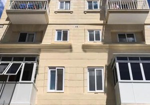 F12 Room 1, Private Room two single beds shared bathroom in shared Flat
