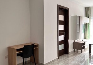 F5 Room 3, Private Room two single beds shared bathroom in shared Flat