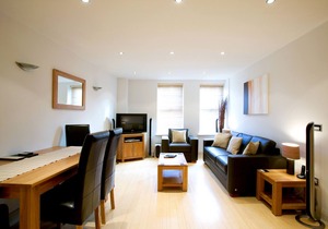 Fab 2 Bed 2 Bath apt w/parking Pelican Hse Newbury