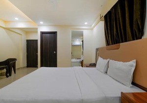 FabHotel Imperial Regency
