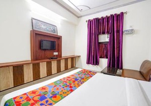 FabHotel Prashant Palace