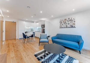 Fabulous 1 Bedroom Apartment in Central Location