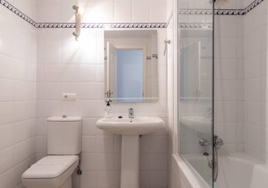 Fabulous 2 bedroome apartment with stunning views
