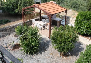 Fabulous 3 Bed Villa with 10m x 5m Private Pool, Barbacue ,Free wifi & Smart TV.