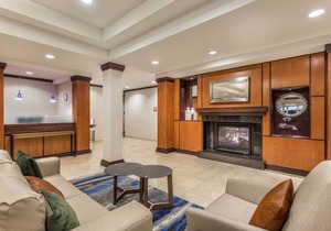 Fairfield Inn & Suites by Marriott Madison East