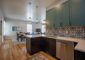 Family Friendly Modern Historic Luxury, Minutes to Walk to CSU and Old Town!