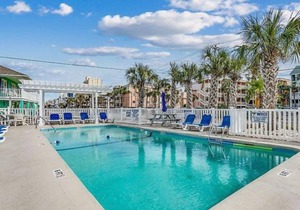 Family-fun*Pool View Balcony~Beach~Pier~Bike Friendly