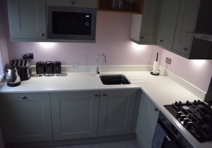 Family Holiday Home, Very Close to Beach, in Quiet Road. Private Garden.