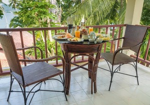 Family Holiday Village@Lone Island 1