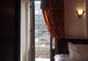 Family Palace Hostel