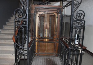 Family Palace Hostel