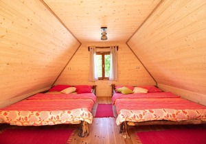 Family room for 5 in Camp Korita