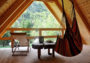 Family room for 5 in Camp Korita