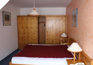 Family room for 5 pers. with shower, WC - Sporthotel Dachstein West