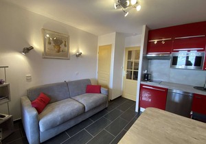 Family studio with terrace, pool, tennis, and parking in Les Issambres