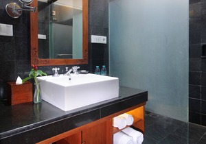 Family Suite Room 2 minutes walk to Kuta Beach