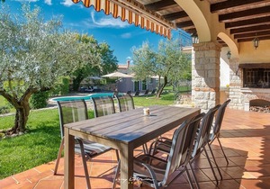 Family villa with private pool in Central Istria