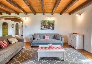 Family villa with private pool in Central Istria