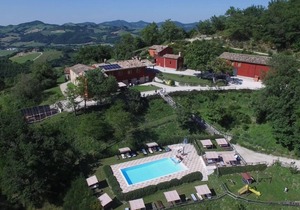 Farmhouse with pool immersed in a natural setting of the Montefeltro - 1 -